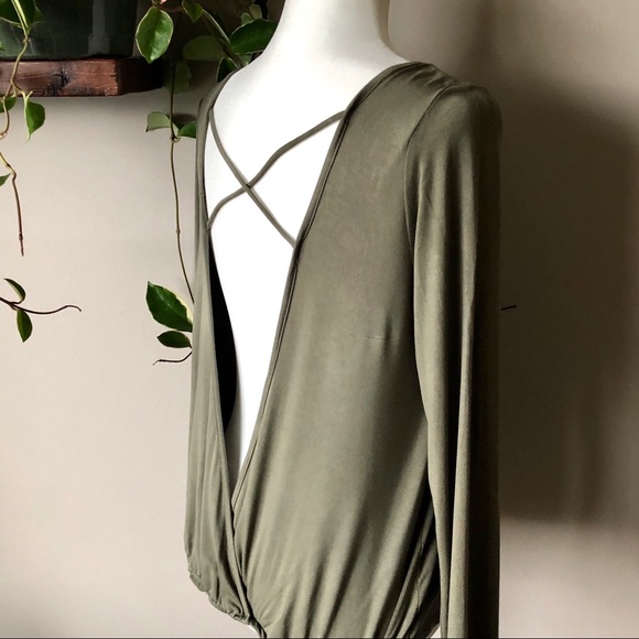 Lulus Tops - Lulu’s open back khaki green long sleeve top
